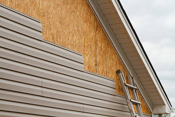 Professional Siding Contractor technician working in Hummelstown, PA